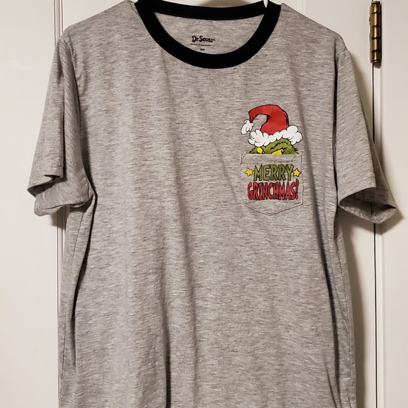Grinch Merry Grinchmas T-Shirt Christmas Pocket Ringer Tee Medium Holidays - Picture 1 of 4